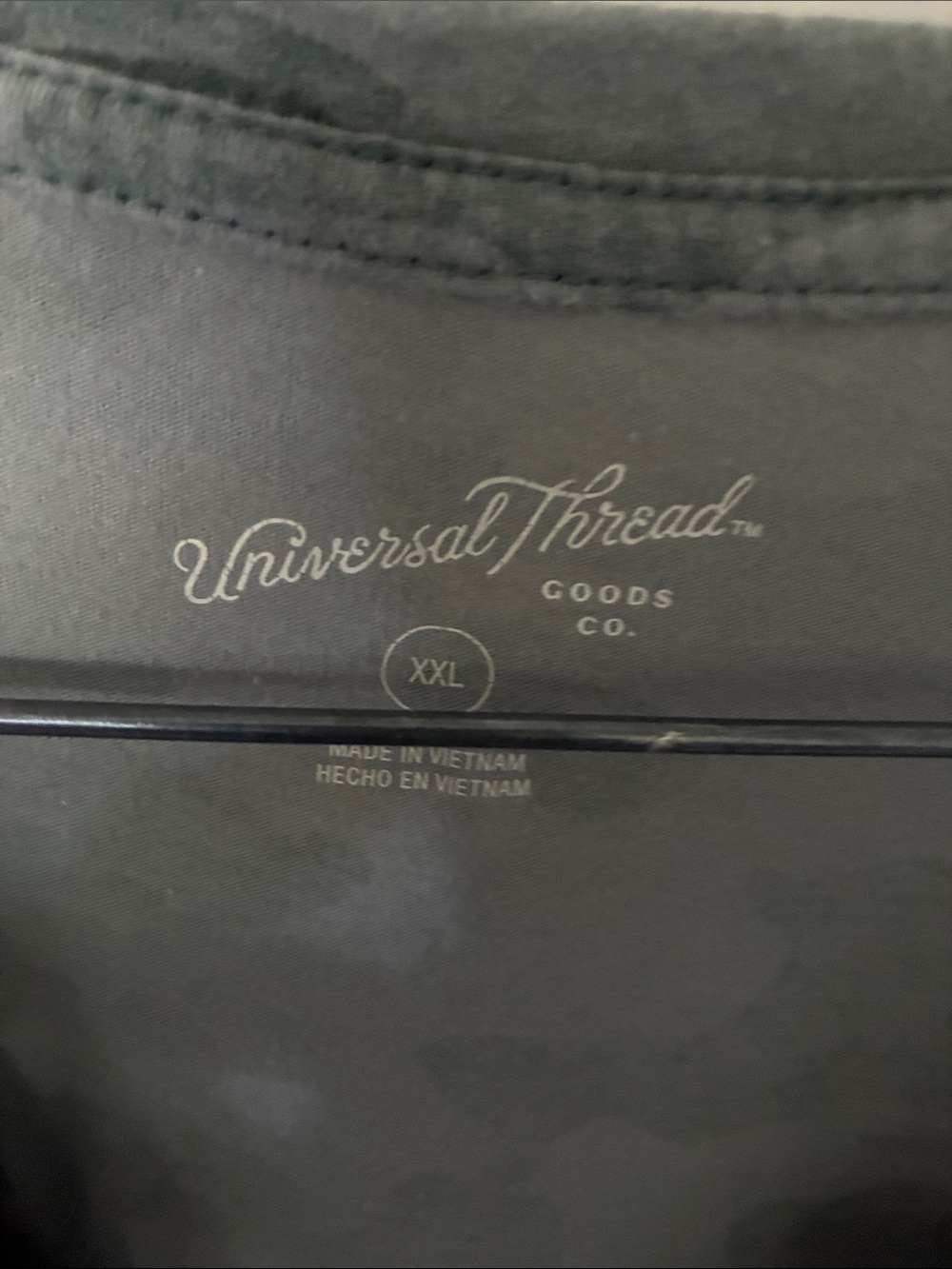 Universal Thread Crewneck T‑Shirt - Picture 2 of 3